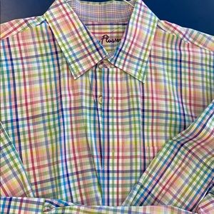 Men’s casual long sleeve oxford shirt.